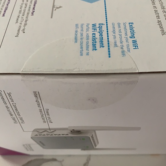 BNIB Netgear wifi range extender essentials edition - Picture 2 of 9